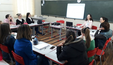 Notícia - Roda de Conversa garante integração entre professores em Urussanga