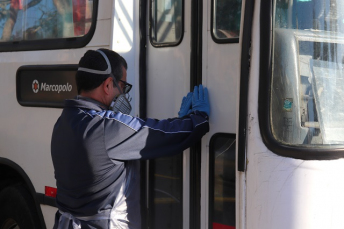 Notícia - Unesc realiza desinfecção dos ônibus com a tecnologia do ozônio (VÍDEO)