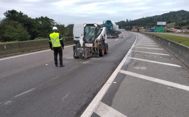 Notícia - Obras na BR-101 Sul devem causar lentidão