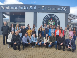 Notícia - Acadêmicos do curso de Direito realizam visita técnica à Penitenciária Sul