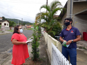 Notícia - CASAN orienta moradores do São Luiz sobre ligações à rede de esgoto