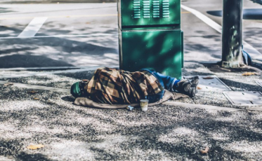 Câmara de Criciúma aprova proposta para identificar e acompanhar pessoas em situação de rua
