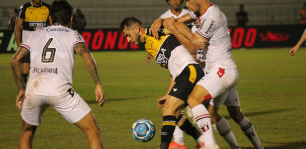 Criciúma 3 x 0 Botafogo/SP: nos últimos minutos, Tigre marca mais dois gols  e torcida vai à loucura - Esporte - 4oito